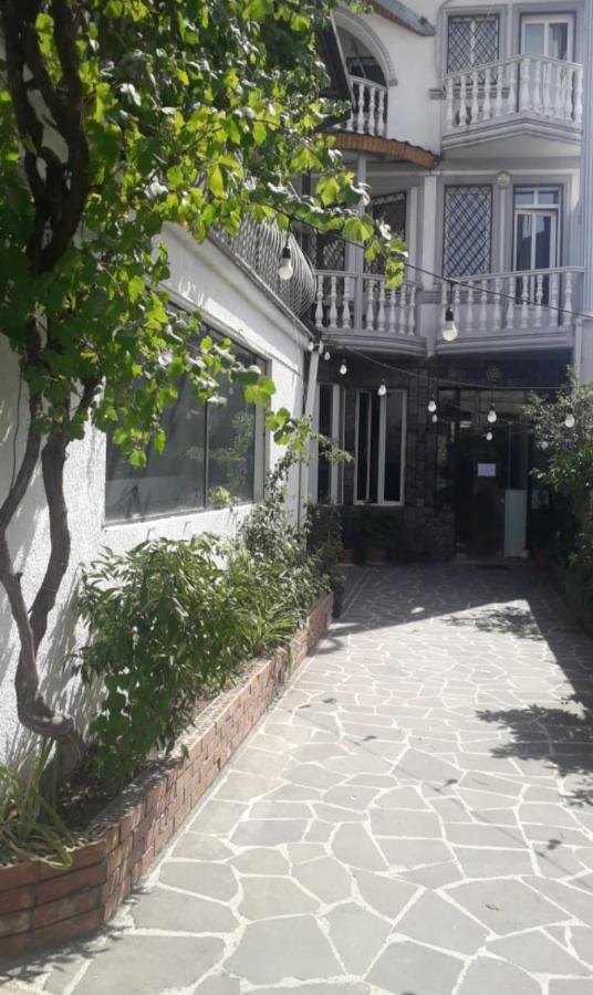 Marieli Hotel Tbilisi Buitenkant foto